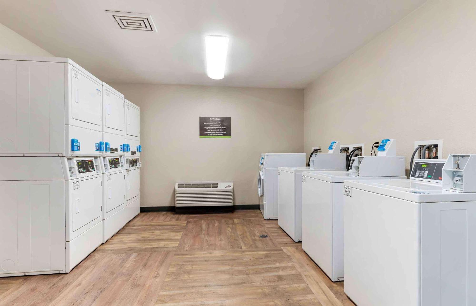 Extended Stay America Premier Suites - Union City - Dyer St Екстериор снимка