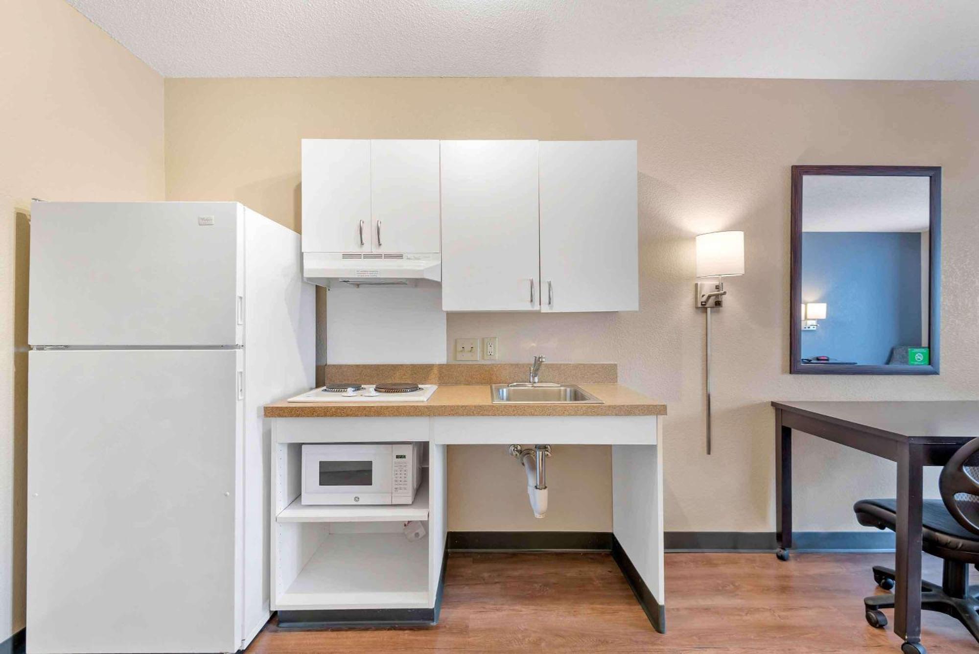 Extended Stay America Premier Suites - Union City - Dyer St Екстериор снимка