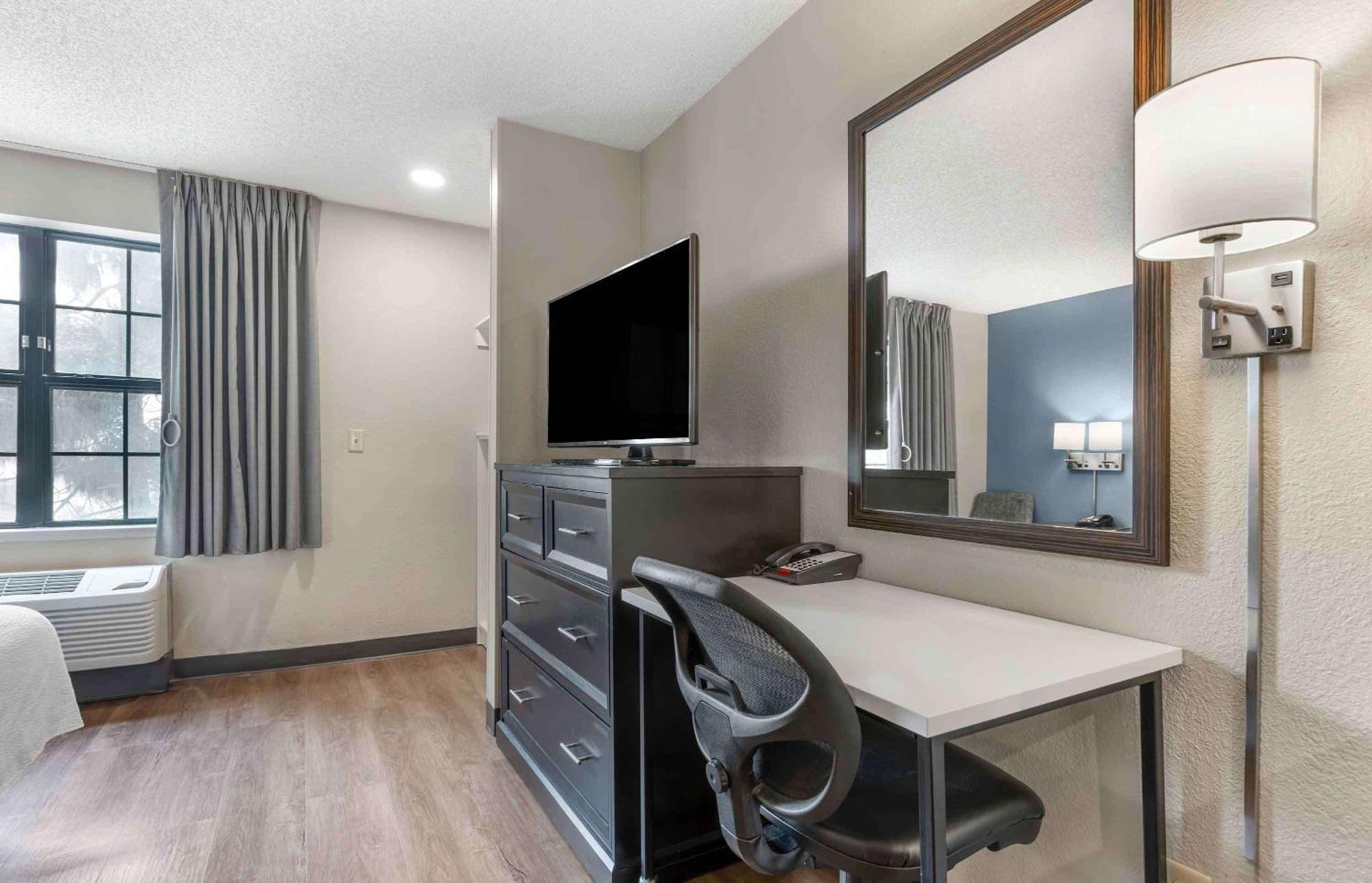 Extended Stay America Premier Suites - Union City - Dyer St Екстериор снимка