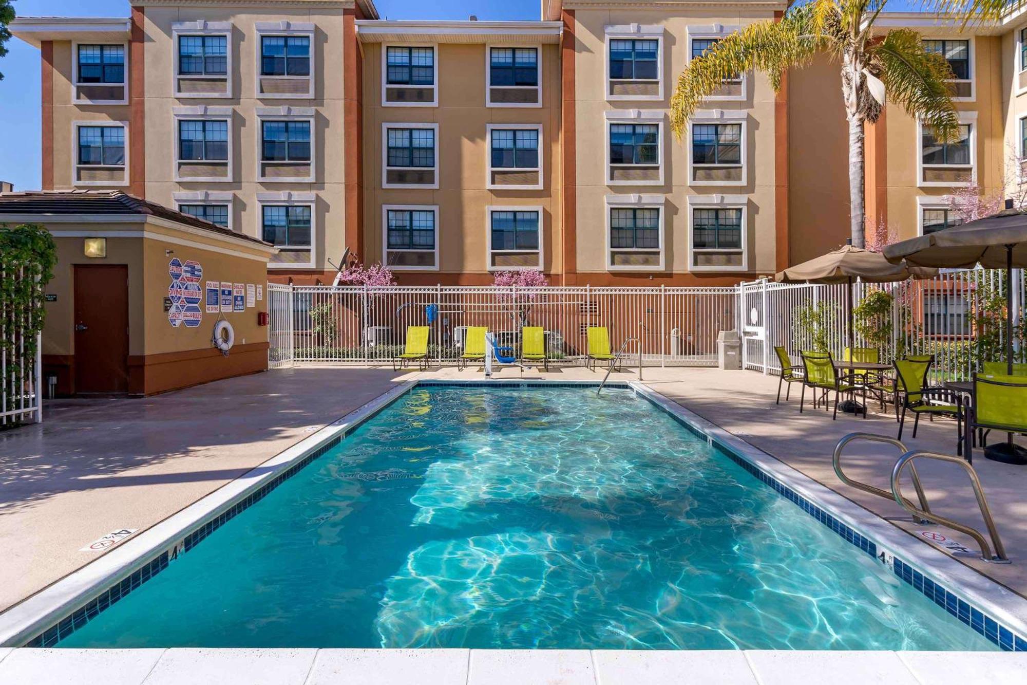 Extended Stay America Premier Suites - Union City - Dyer St Екстериор снимка